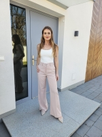 Eleganckie spodnie damskie z poszerzanymi nogawkami  w odcieniu pudrowego różu- Monika 207-1015